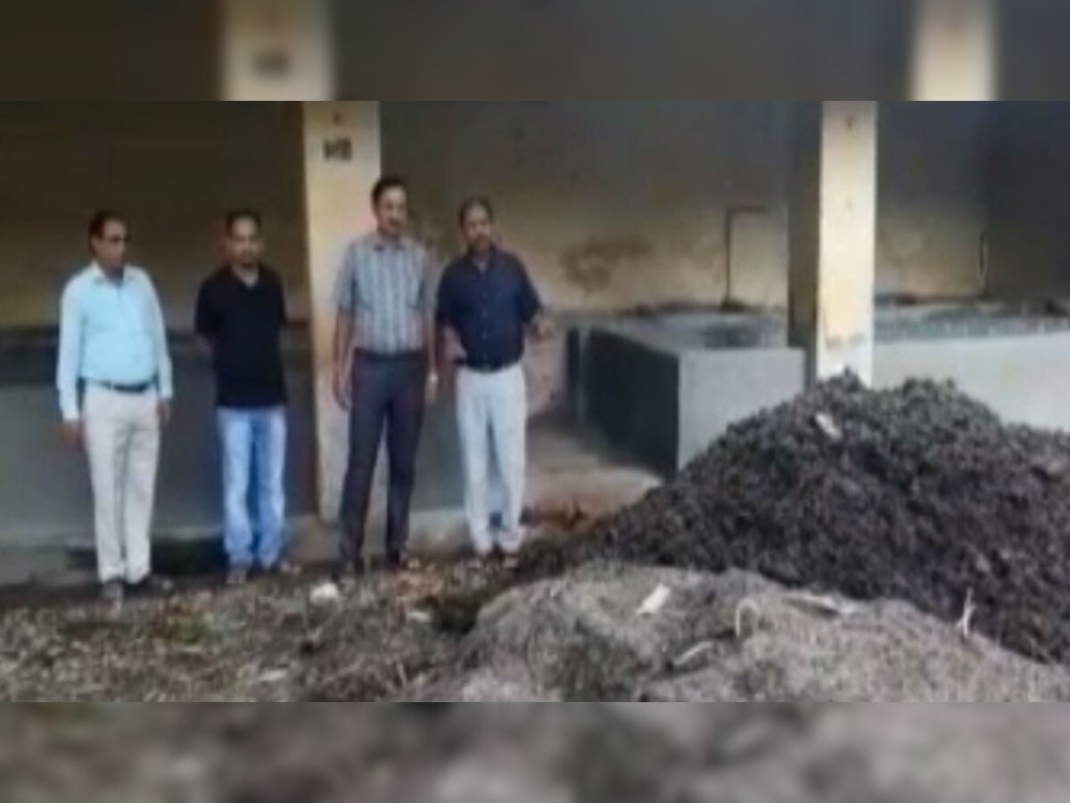 पूसा एग्रीकल्चर के वैज्ञानिकों की टीम देवघर में सबसे ज्यादा उन्नत किस्म के वर्मी कंपोस्ट बनाने की तैयारी में है.