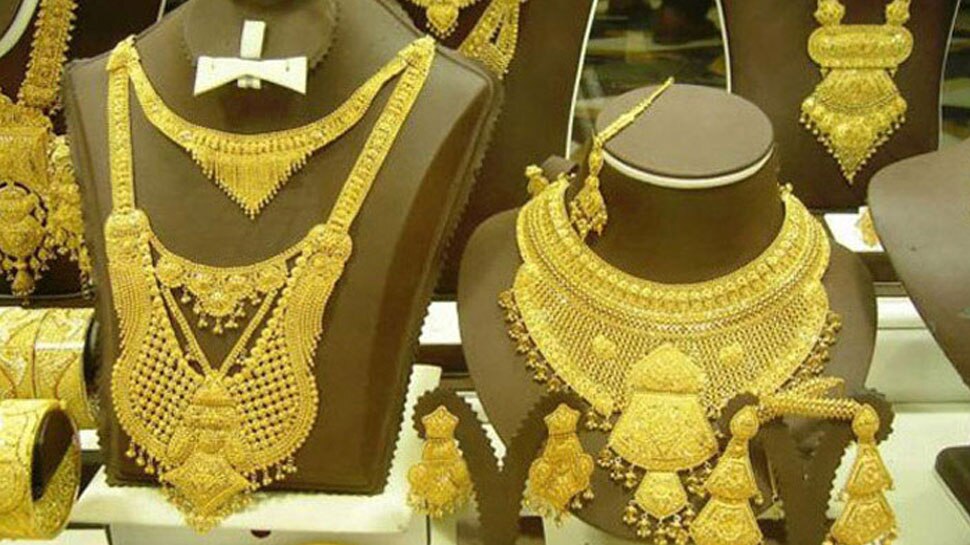 संभल: फर्जी CBI अफसर बन बदमाशों ने महिला से ठगे साढ़े 3 लाख रुपये के जेवर