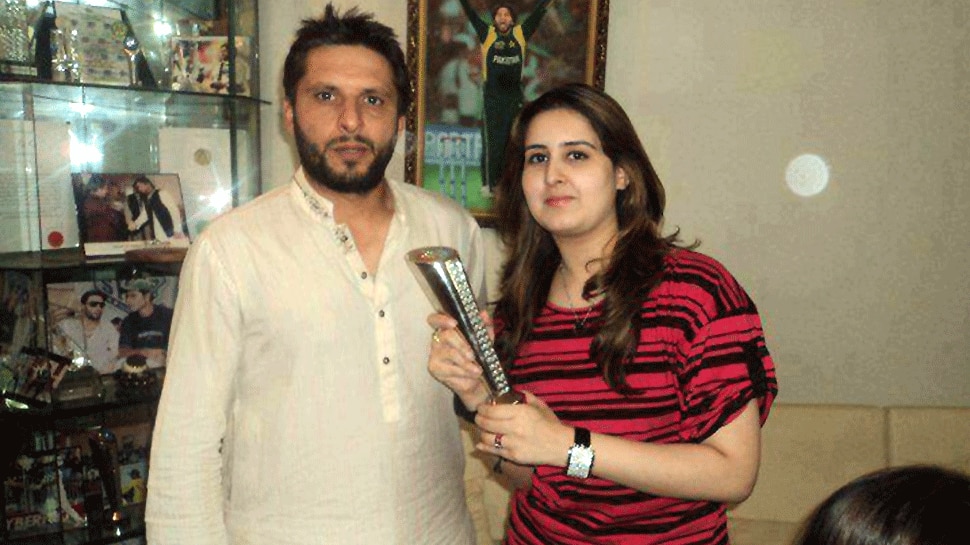 शाहिद और नादिया चार बेटियों के अभिभावक हैं shahid afridi and five other cricketers who married their relatives