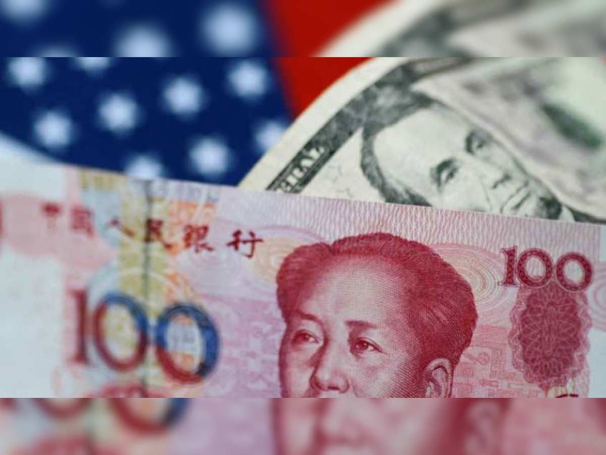 अमेरिका-चीन ट्रेड वॉर के नया मोड़ लेने से निवेशक चिंतित हैं.