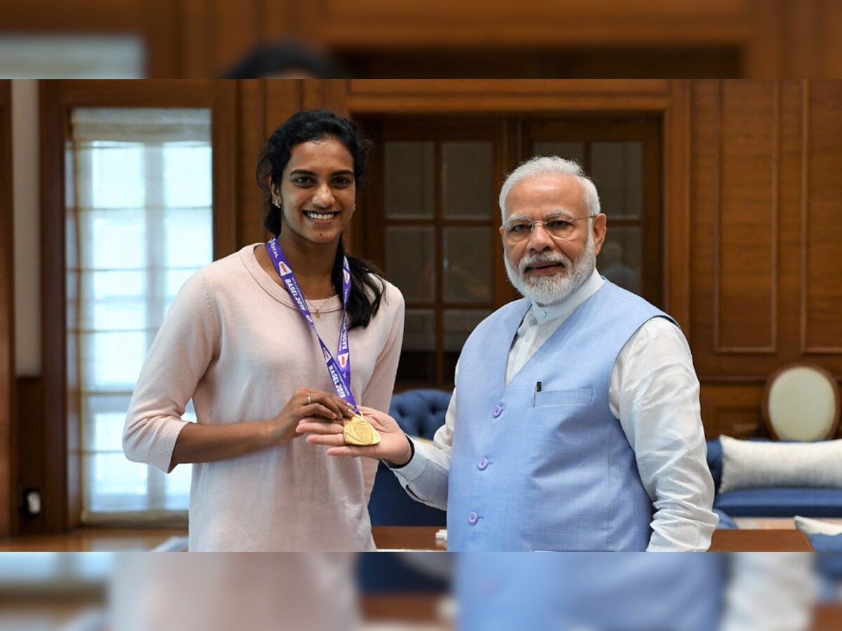 प्रधानमंत्री ने सिंधु को चैंपियन बताते हुए शुभकामनाएं दी. (फोटो: Twitter/@narendramodi)