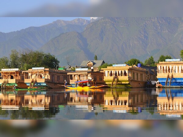 जम्मू कश्मीर में पर्यटन को बढ़ावा देने के लिए केंद्र सरकार ने बनाया मेगा प्लान