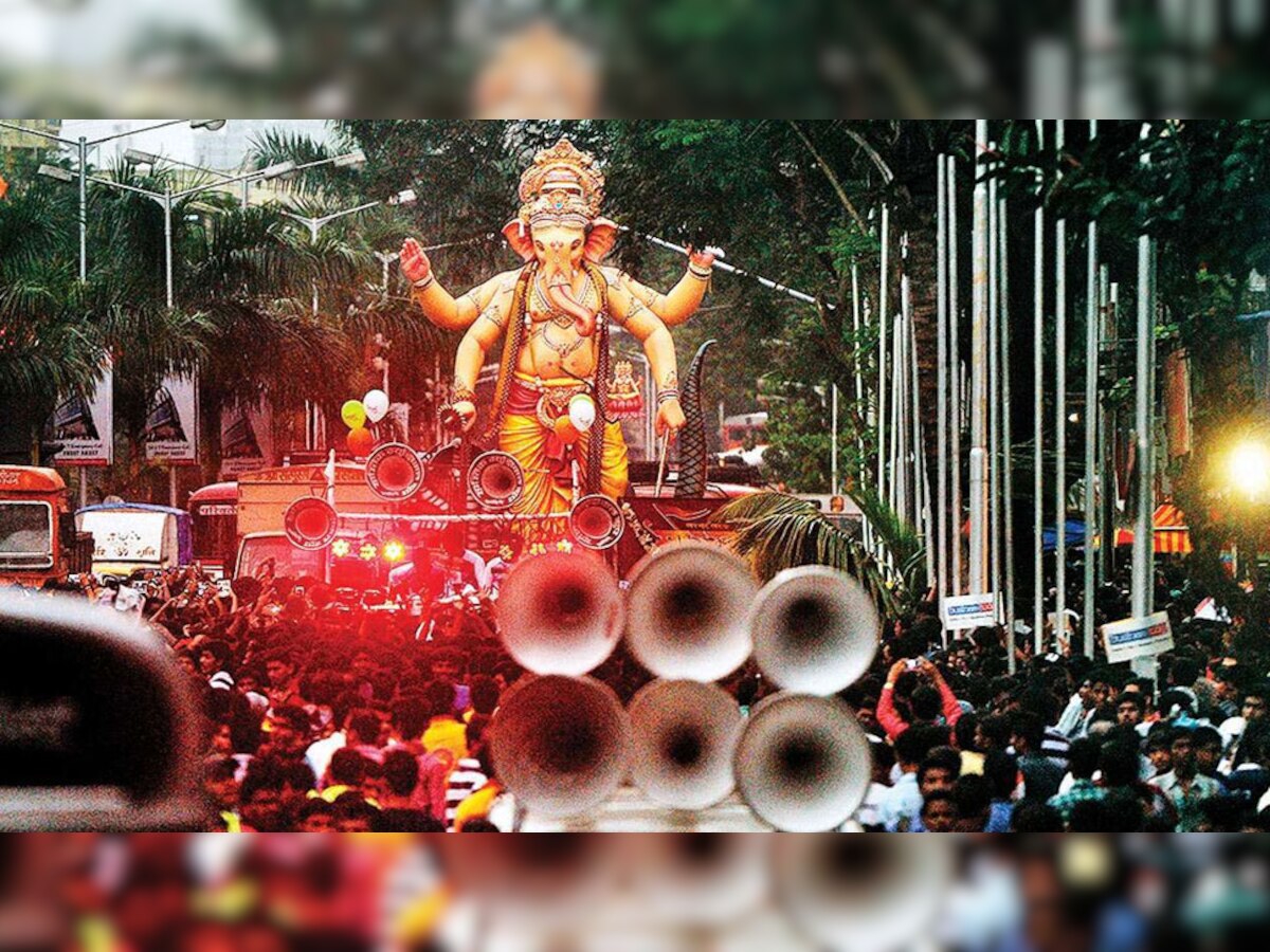 सोमवार (2 सितंबर) से शुरू हो रहे गणेशोत्सव को लेकर मुंबई मेँ ट्रैफिक सुचारु रखने के लिए खासे कदम उठाए गए हैं.