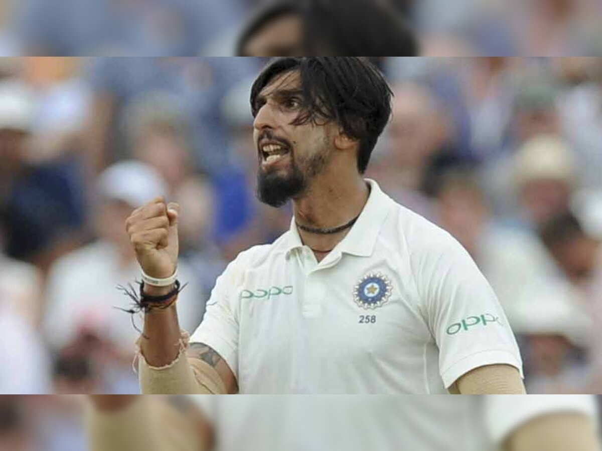 भारतीय तेज गेंदबाज इशांत शर्मा टेस्ट क्रिकेट में 277 विकेट ले चुके हैं. (फाइल फोटो)