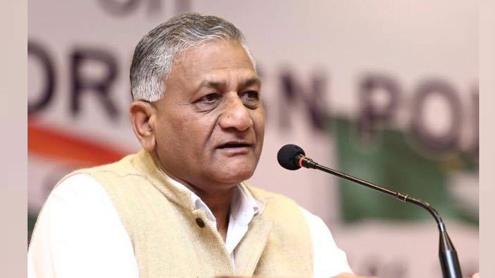 जनरल बाजवा पर वीके सिंह का पलटवार, 'खाने के लाले पड़े हैं, बातें बड़ी-बड़ी कर रहे हैं'