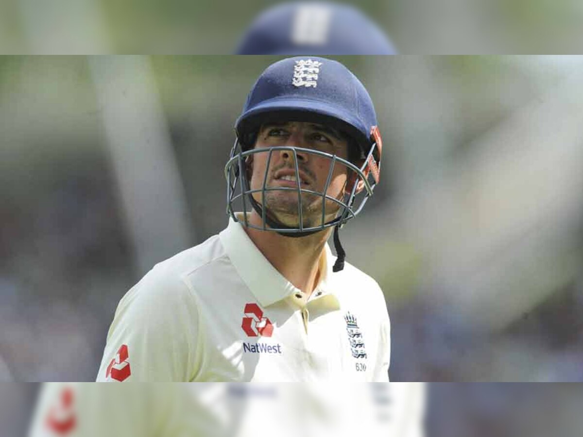 एलिस्टेयर कुक के नाम इंग्लैंड की ओर से टेस्ट क्रिकेट में सबसे अधिक रन (12,472) बनाने का रिकॉर्ड है. (फाइल फोटो) 