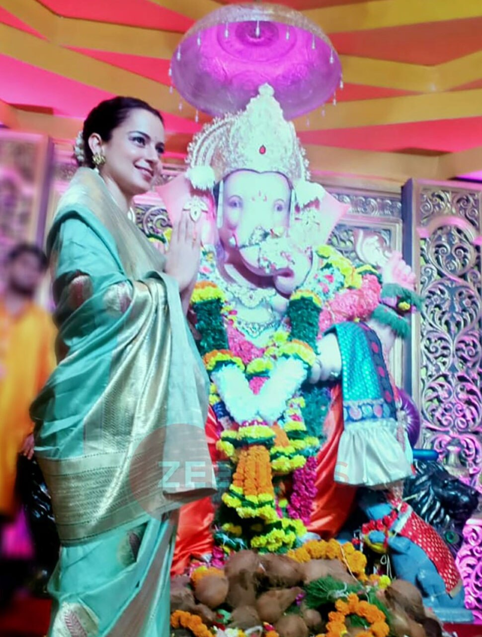 ग्रीन शेट की खूबसूरत साड़ी Kangana Ranaut