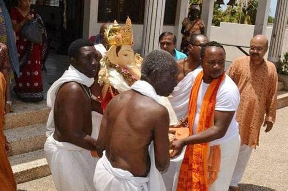 12 सितंबर को गणपति विसर्जन ghana celebrates ganesh pooja