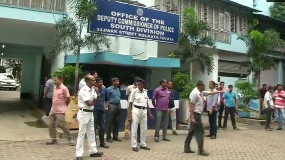 शारदा चिटफंड मामला: कोलकाता के पूर्व कमिश्नर राजीव कुमार के घर पहुंची CBI की टीम