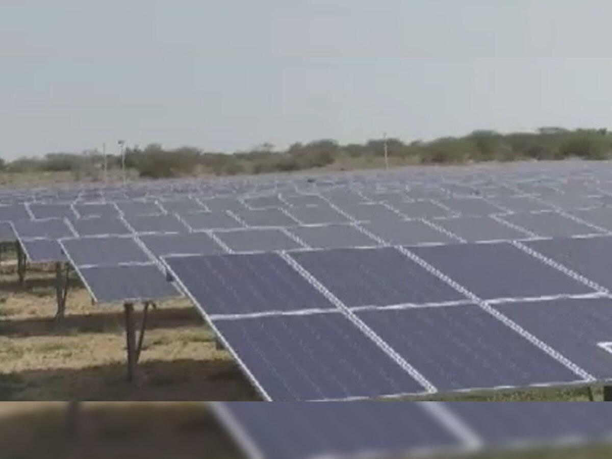 जैसलमेर में  सौर उर्जा के क्षेत्र में बडी-बडी कंपनियां निवेश के लिए आगे आई हैं.