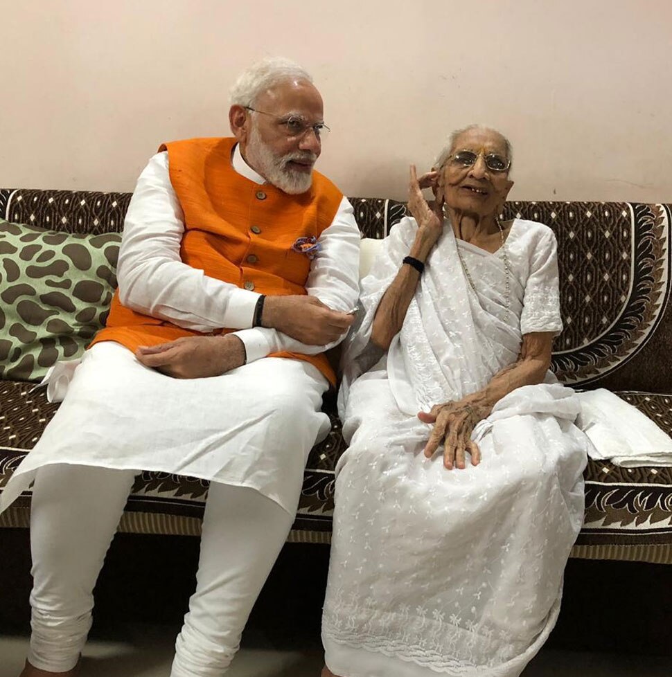 मां से जाना हाल-चाल talk with his mother