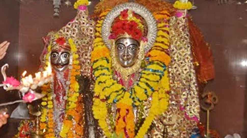 MP: मंदसौर के नालछा माता मंदिर में हुई मां ब्रह्मचारिणी की पूजा, लगी भक्तों की भीड़ MP: मंदसौर के नालछा माता मंदिर में हुई मां ब्रह्मचारिणी की पूजा, लगी भक्तों की भीड़