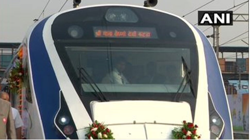 हफ्ते में 6 दिन चलेगी ट्रेन business home minister amit shah flag off vande bharat express