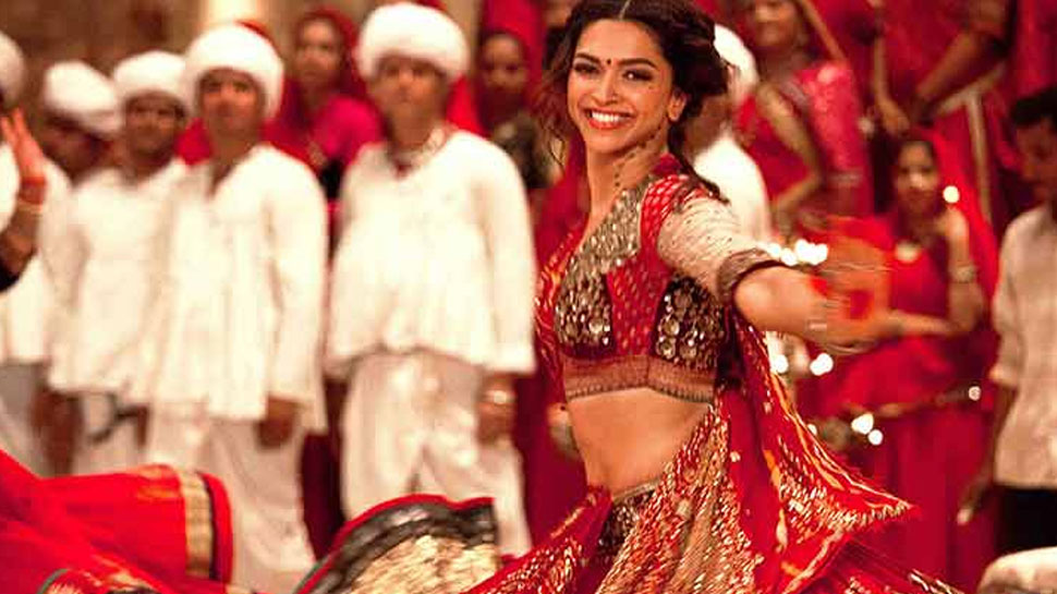 these lips color are best for dandiya look this season Festive Style