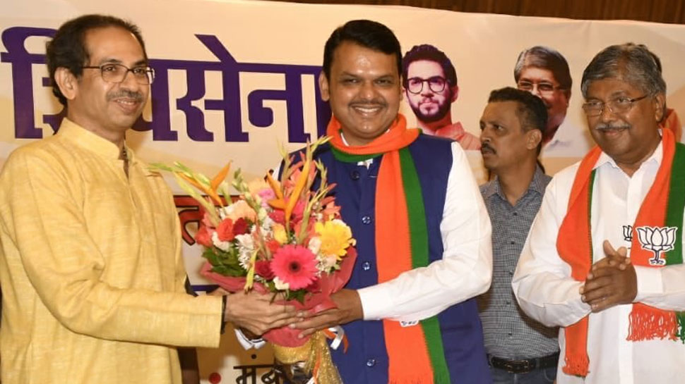 महाराष्ट्र विधानसभा चुनाव 2019: सत्ता के लिए शिवसेना का बीजेपी के सामने सरेंडर