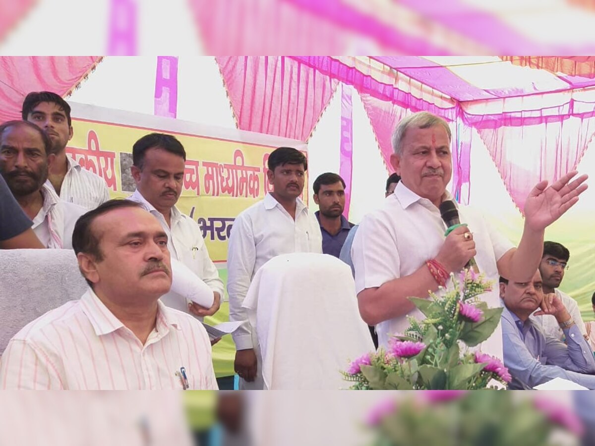 भरतपुर में एक कार्यक्रम के दौरान राज्यमंत्री सुभाष गर्ग.