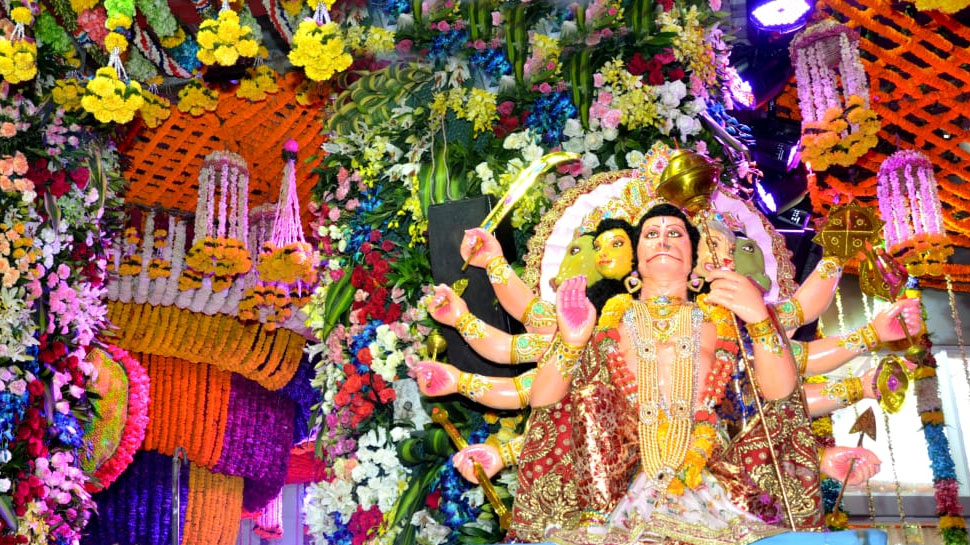 रोजाना 12 से 15 हजार श्रद्धालु मां के दर्शन के लिए पहुंच रहे हैं Mata Vaishno Devi Katra Jammu Kashmir