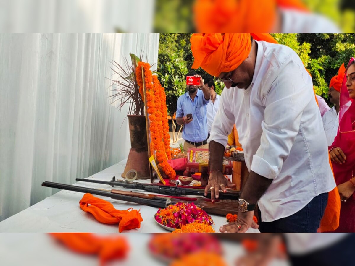 राजस्थान के परिवहन मंत्री प्रताप सिंह खाचरियावास.