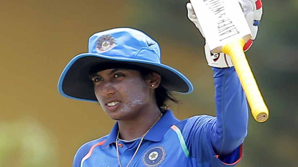 मिताली राज ने रचा इतिहास, 20 साल तक इंटरनेशनल क्रिकेट खेलने वाली पहली महिला बनीं