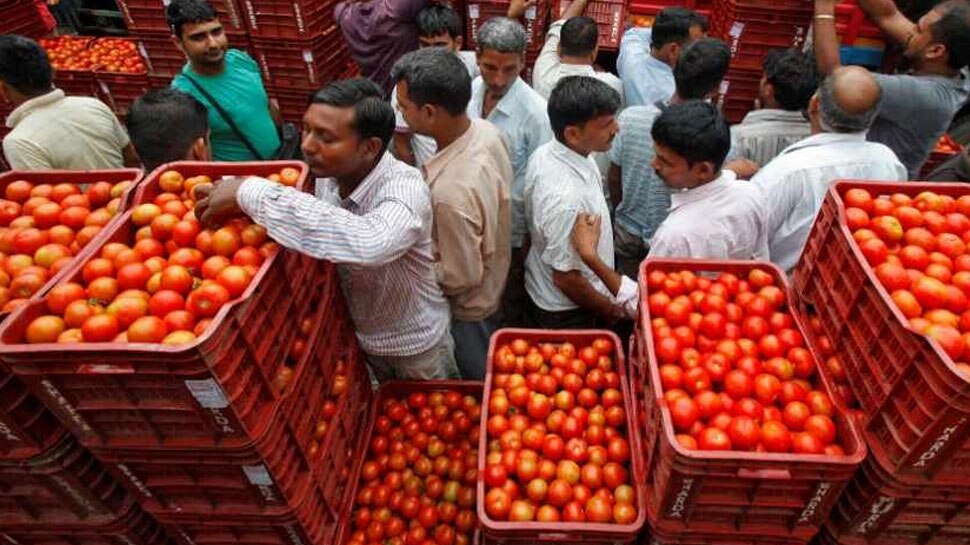 After Onion, Now Tomato Price Touches Rs. 80/Kg In Delhi ...