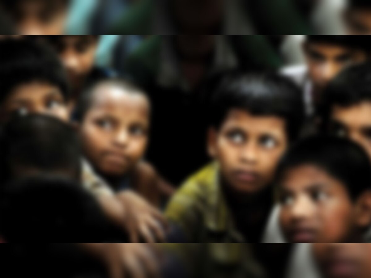 पीड़ित अनाथ बच्चों ने जिला प्रशासन से न्याय की गुहार लगाईं है. (प्रतीकात्मक फोटो)