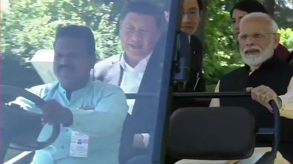 महाबलीपुरम: PM नरेंद्र मोदी से बातचीत के लिए पहुंचे शी जिनपिंग, थोड़ी देर में होगी वार्ता