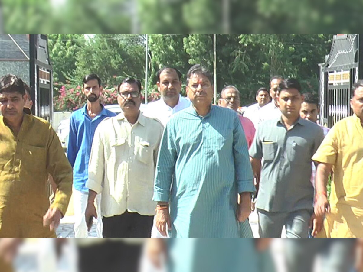 पूनिया ने शक्ति केंद्र के प्रभारियों से उनके द्वारा किए गए कार्यों की विस्तार से जानकारी ली. 