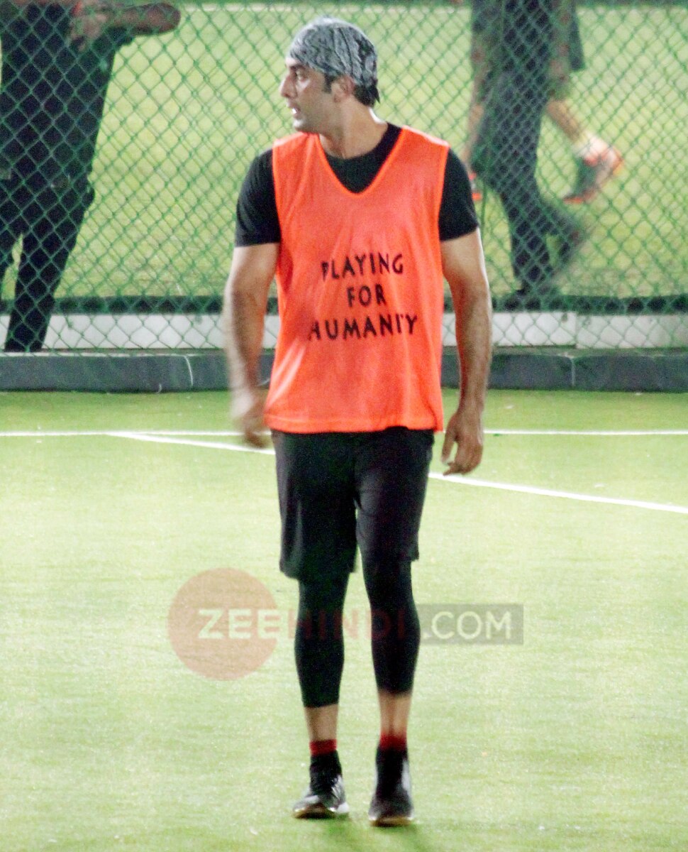 जमकर मारी किक Arjun Kapoor, Karthik Aryan and Ranbir Kapoor