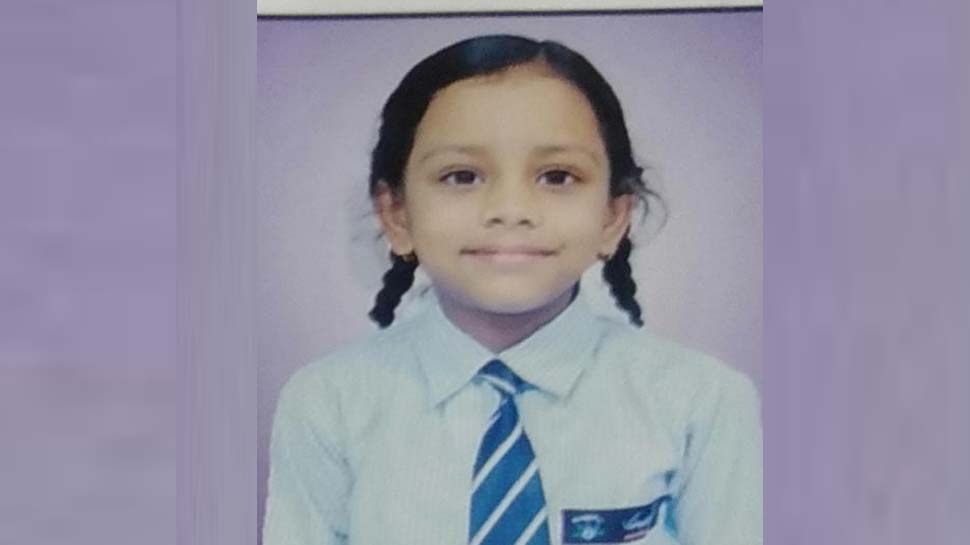 बेटी की आखिरी ख्वाहिश पूरी करने के लिए परिवार पहुंचा स्कूल, बांटी चॉकलेट तो दुखी हो गए बच्चे