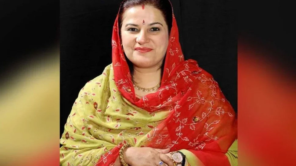 उपचुनाव से पहले कांग्रेस को झटका, पूर्व सांसद राजकुमारी रत्ना सिंह ने थामा BJP का दामन