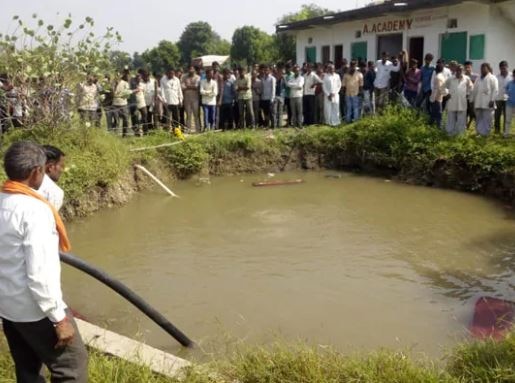 प्रशासन की लापरवाही से बच्चों को गंवानी पड़ी जान