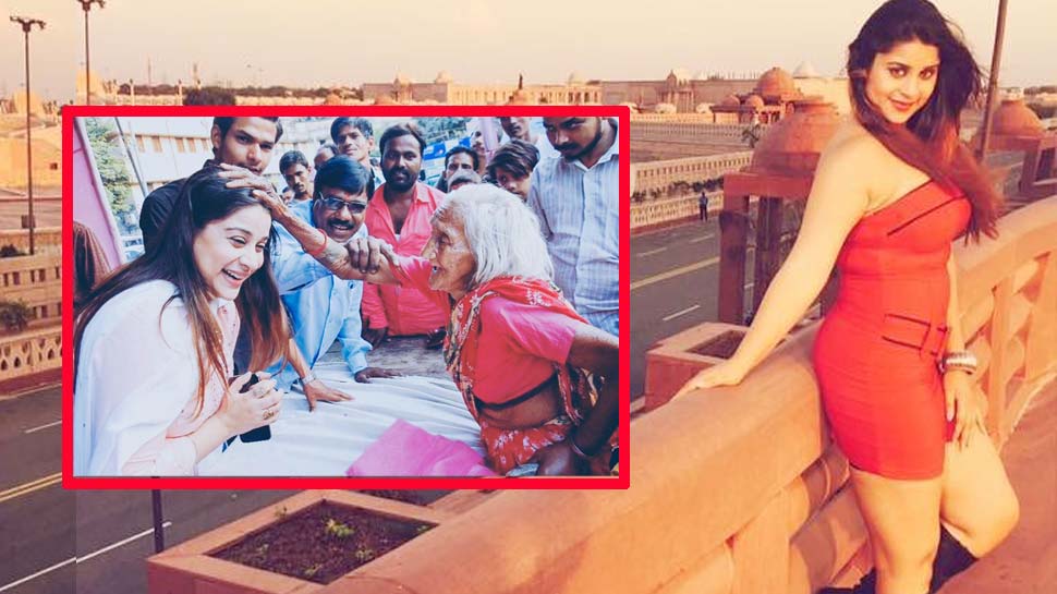 पेटीएम से भी की मदद Anara Gupta