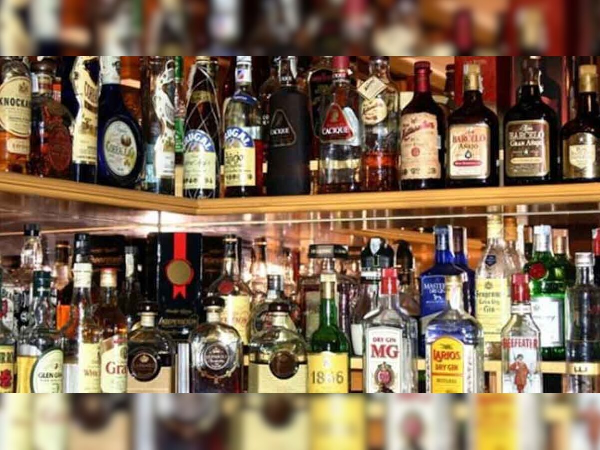 प्रदेश में इस वक्त 1061 विदेशी और 2544 देशी शराब की दुकानें हैं.