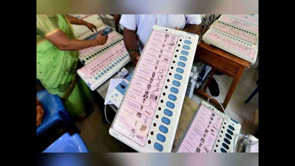 LIVE: राजस्थान में 2 सीटों पर शांतिपूर्वक हो रही वोटिंग, जानिए अब तक हुआ कितना मतदान