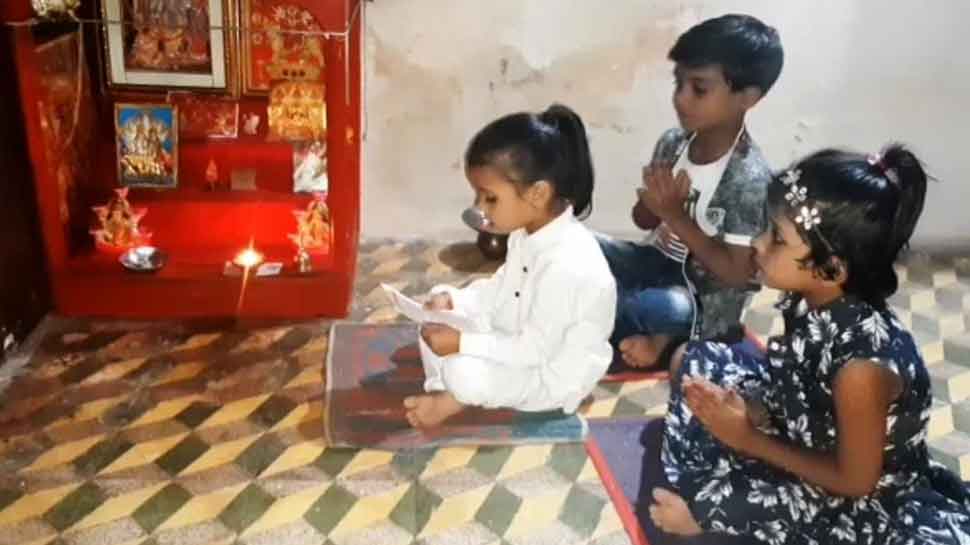रितिमा को संस्कृत के श्लोक भी याद हैं RITima also remembers Sanskrit verses