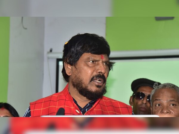 दरभंगा में कार्यक्रम को संबोधित करते रामदास अठावले. 