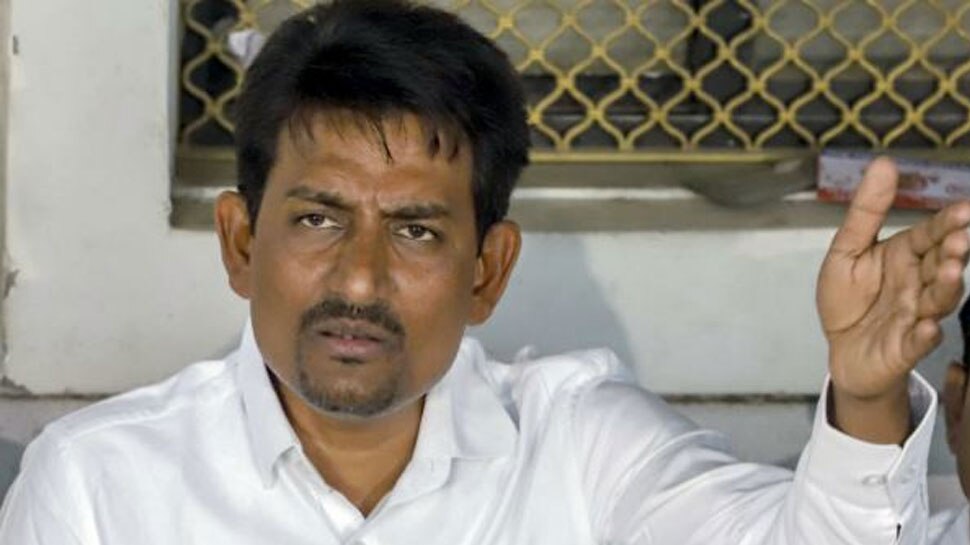 गुजरात: कांग्रेस छोड़कर बीजेपी में आए अल्पेश ठाकोर चुनाव हारे, ट्विटर पर हुए ट्रोल