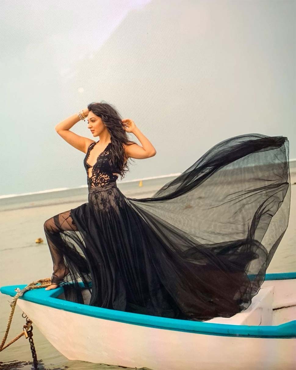तमिल हिट फिल्म की रीमेक है 'लक्ष्मी बॉम्ब' Kiara Advani