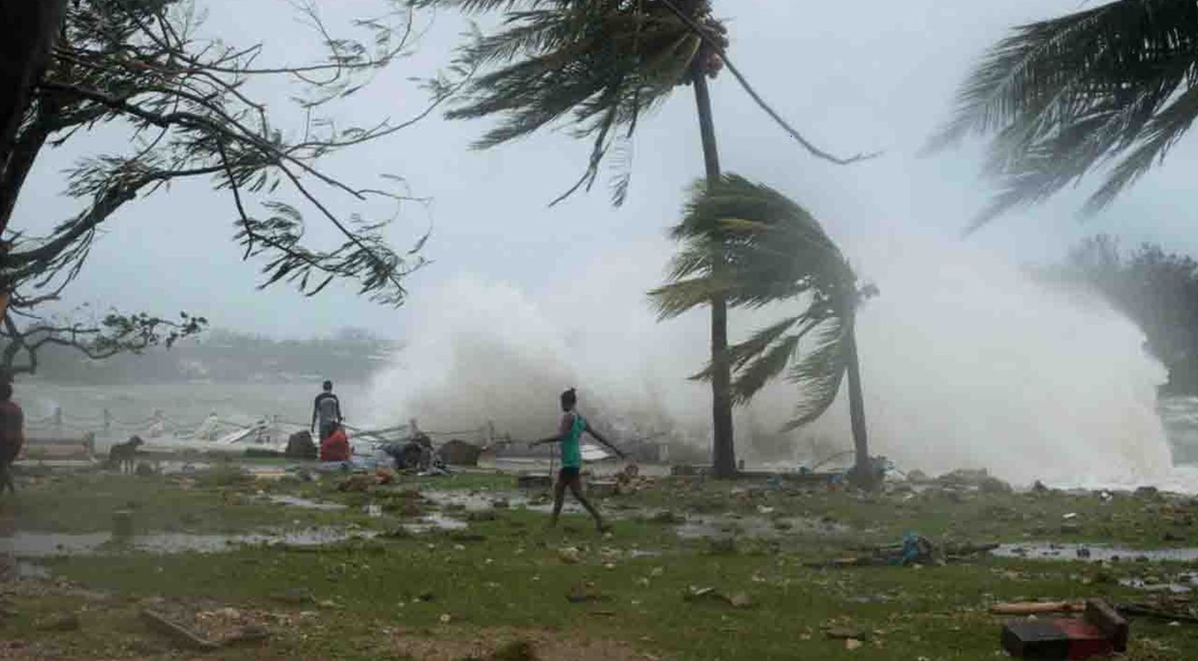 karnataka on the red alert after kyar cyclone. NDRF team on the ...