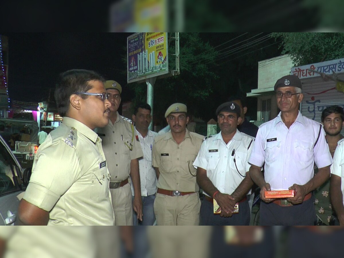 एसपी ने बताया कि पुलिसकर्मी दिवाली के दिन भी ड्यूटी करते हैं. 