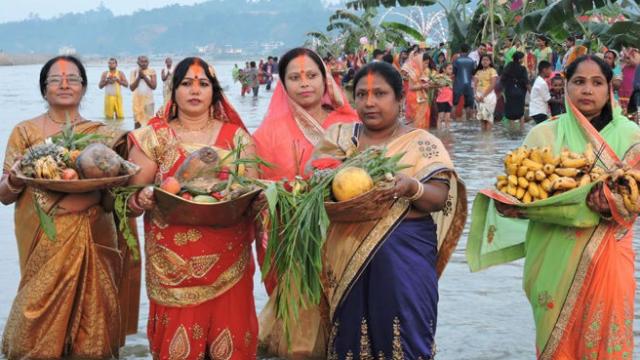 ଆଗାମୀ ୪ ଦିନ ପାଳନ ହେବ ଛଠ୍ ପୂଜା, ଜାଣନ୍ତୁ ଏହାର ମହତ୍ତ୍ୱ ଓ ଶୁଭ ମୁହୂର୍ତ୍ତ ଆଗାମୀ ୪ ଦିନ ପାଳନ ହେବ ଛଠ୍ ପୂଜା, ଜାଣନ୍ତୁ ଏହାର ମହତ୍ତ୍ୱ ଓ ଶୁଭ ମୁହୂର୍ତ୍ତ
