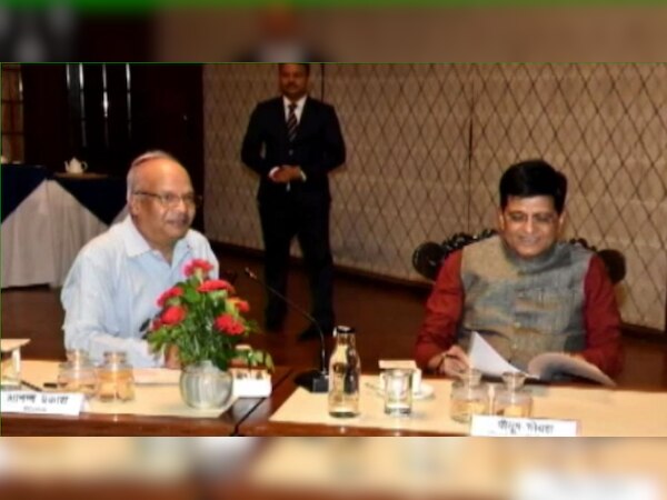 रेलवे को सम्पूर्ण भारतीय रेलवे पर स्वच्छता सर्वे में प्रथम स्थान पर रहने पर खुशी जताई.