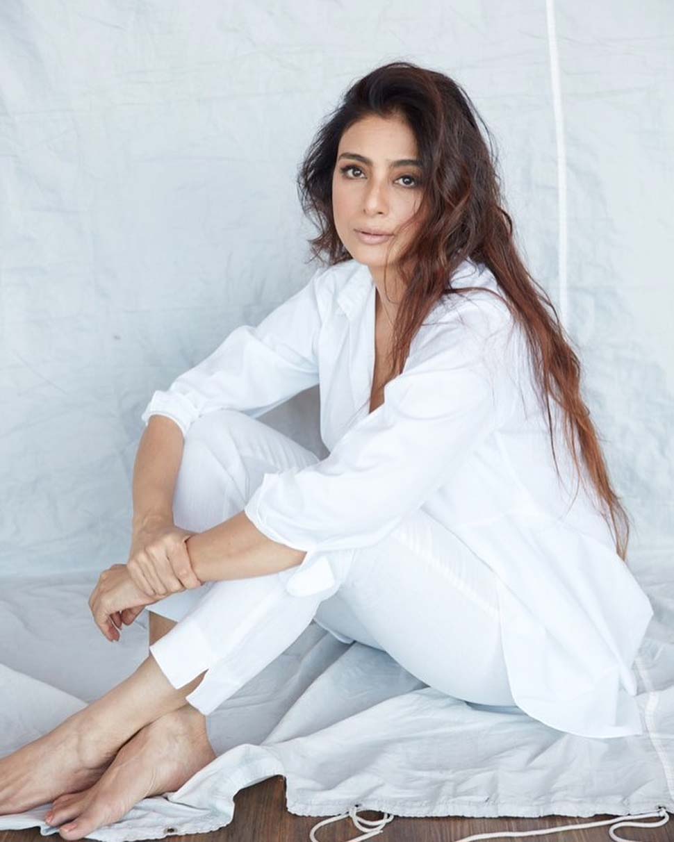 फ्रूट्स की ही करती हैं सेवन Tabu