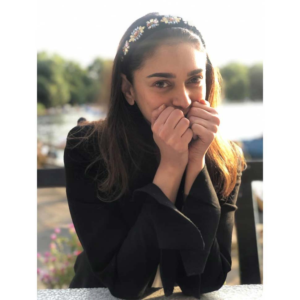 हॉलीवुड फिल्म की रीमेक है 'द गर्ल ऑन द ट्रेन' Aditi Rao Hydari