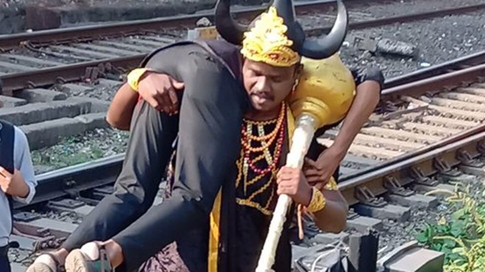 वेस्टर्न रेलवे ने शुरू किया अवेयरनेस कैंपेन Western railway starts awareness campaign