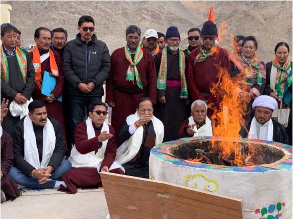 अत्याधुनिक सुविधाओं से लैस BJP office opened at a height of 11 thousand 500 feet