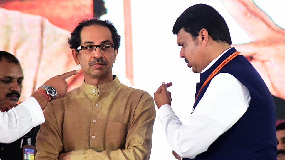 देवेंद्र फडणवीस मीडिया से होंगे मुखातिब, उद्धव शाम को होटल में विधायकों से करेंगे मुलाकात