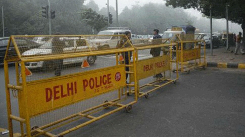 अयोध्या मामले में फैसला आज, दिल्ली में स्कूल बंद, हाई अलर्ट पर पुलिस