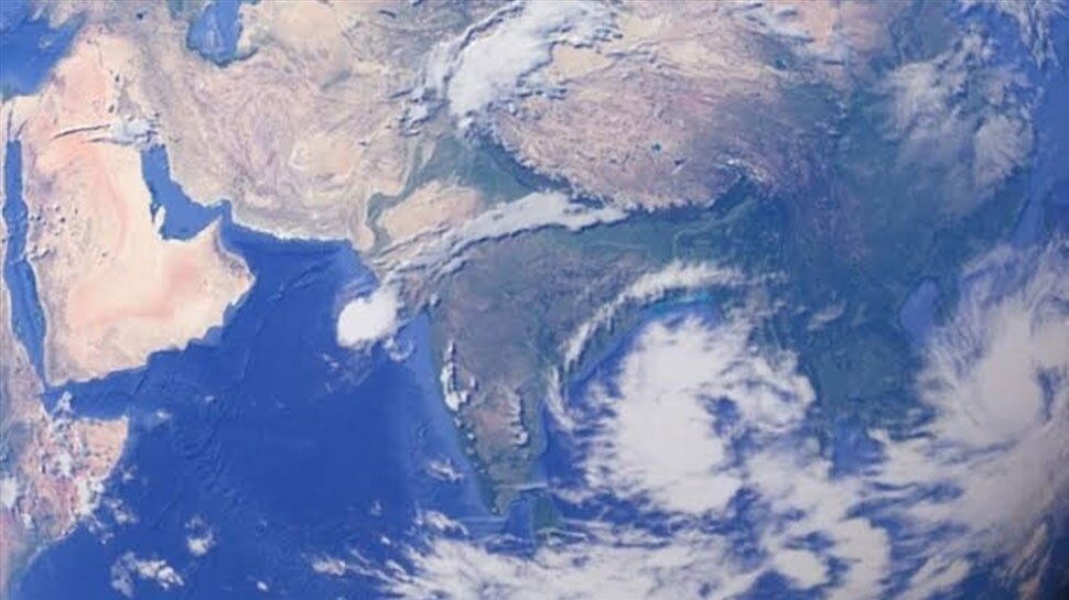 ओडिशा तट पर चक्रवाती तूफान 'बुलबुल' ने मचाई तबाही, सैकड़ों पेड़ उखड़े