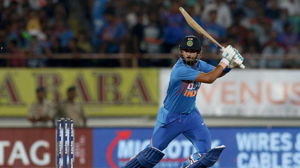 IND vs BAN: नागपुर में छाया अय्यर का तूफान, छक्कों से किया बांग्लादेश की नाक में दम